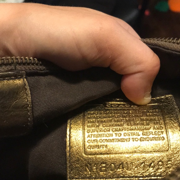 2004 Gold Coach - Picture 7 of 8